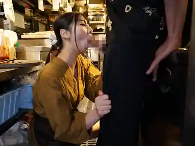 MVG-148 為守護父親的居酒屋獻身的緊縛看板娘 ~ 片寄しゅうか的劇照7