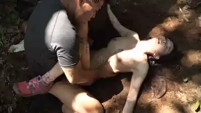 DDK-236 慾望森林 在森林中發現迷路的全裸少女後獸慾大發 ~ 望月蕾的劇照12