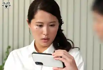 VEMA-253 把我當處男嘲笑的職場霸凌女上司 被猛烈鬼畜活塞操到反省高潮連續痙攣 ~ 通野未帆的劇照11