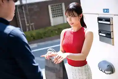 SCOP-893 鄰居人妻來敲門被誤認是外送妹直接拉進房間開幹 大姐拼命拒絕雞同鴨講 惱羞成怒的男子怒火中燒瘋狂活塞連續中出強暴 ~ 宮城理惠 中城葵 希咲那奈 的劇照17