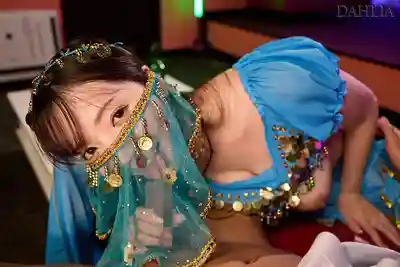 DLDSS-456 公司裏的地味巨乳OL竟在風俗店被我撞見 爲了封口答應隨時可以給我操 ~ 小花暖 的劇照9