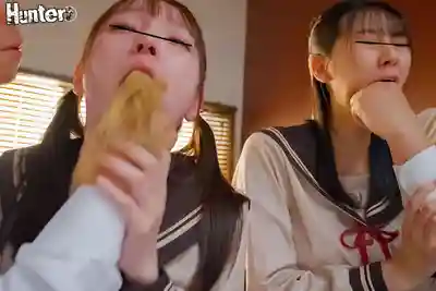 HUBLK-061 入學即地獄!禁用手機!內褲只能穿白色!必須主動吸老師肉棒!禁止戴套!深山裏校規超變態的全寄宿制女子學校 ~ 片寄しゅうか 美木雛乃 雅子裡菜 東雲梓 的劇照12