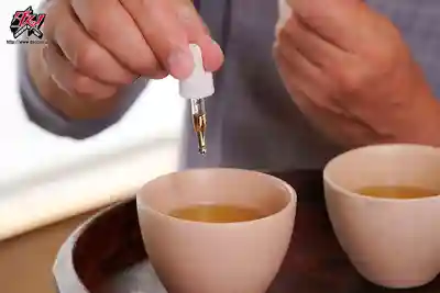 NTRH-002 豐滿巨乳女友被我老爸寢取種付壓床中出 ~ 美園和花的劇照16