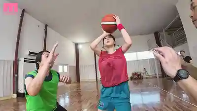 MIAB-588 高射長172cm 巨乳118cm 超爆身材 前國家隊候補女籃選手的真實訓練及被教練和隊員輪奸紀錄 ~ 辻井穗乃果 的劇照10