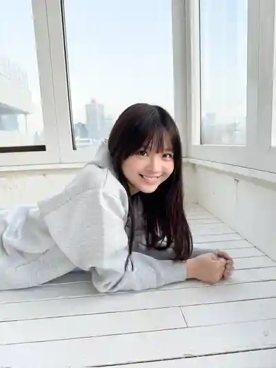 井上桃第2張寫真