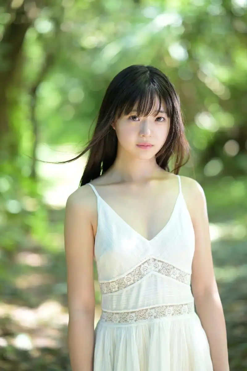 井上桃第64張寫真