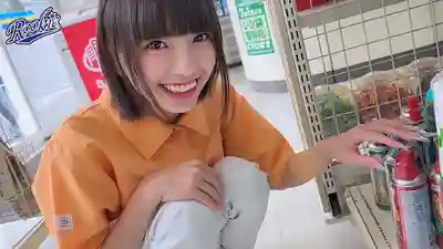 RKI-733 超色的便利店打工娘 有客人時也照樣和我做愛 時短口爆榨精服務 下班後騷穴更是隨便幹 24小時全天發情營業 ~ 雫月心桜 的劇照10