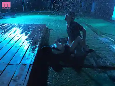 MIDA-482 尾行暴雨溼透了的純情女學生 出獄廢男把憋了兩年的精液全部射了進去的的強暴20發 ~ 泉百華 的劇照4