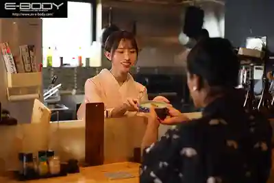 EYAN-208 新人出道！真實女將 客人不知道的另一面 和服下隱藏的純白G罩杯人妻的淫亂性愛 料理亭美人女將 AV DEBUT ~ 佐野秋帆 的劇照10