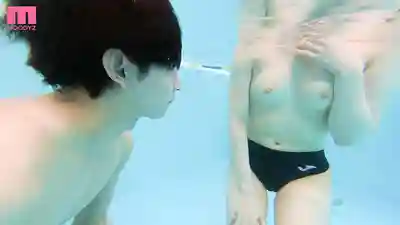 MIDA-480 那個帥氣的轉校生是女孩？美乳走光暴露身份後被精力旺盛的大肉棒們瘋狂鬼畜中出調教成順從肉便器 ~ 石原希望 的劇照7