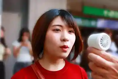 TNJS-003 天然爆乳鄉下女孩的無胸罩東京觀光 I罩杯美月被沒收內衣後在街頭羞恥露出 ~ 白雪美月的劇照9