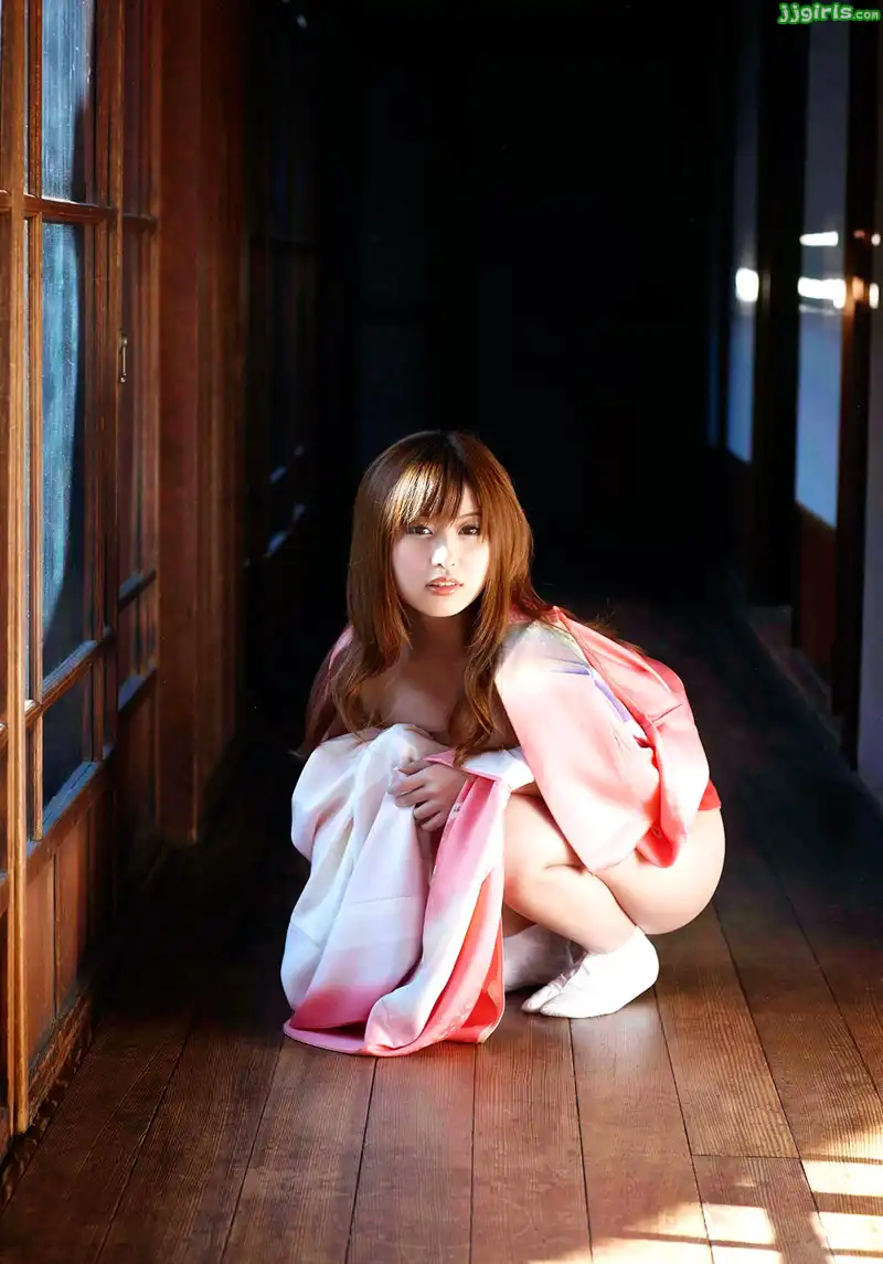 成瀬心美第365張寫真