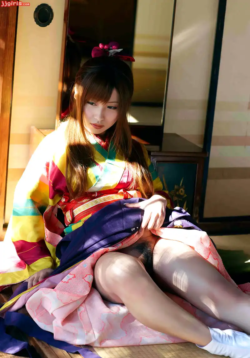 成瀬心美第876張寫真