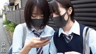 MUKD-566 教訓看不起大叔的傲驕少女 雙飛調教讓她們服服帖帖 ~ 赤名いと 小島美子 的劇照17