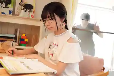 SUJI-301 純樸無毛少女中出 變態大叔的猥褻行為 145cm地味娘 ~ 日向由奈的劇照6
