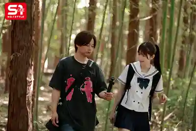 SNOS-079 人氣學生網紅情侶誤闖變態村 慘遭絕倫大叔們淫欲洗禮 ~ 白上咲花 的劇照15