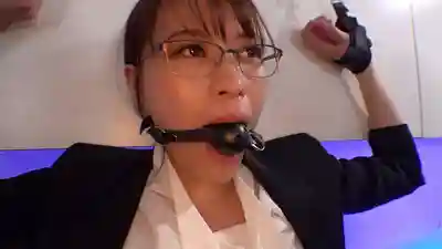 MOOR-058 強勢女菁英被抓把柄淪為抖M 4P調教徹底墮落 ~ 堤芹奈的劇照13