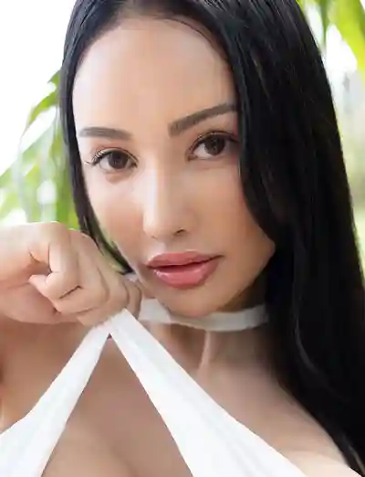 Maria Valentine封面照片寫真