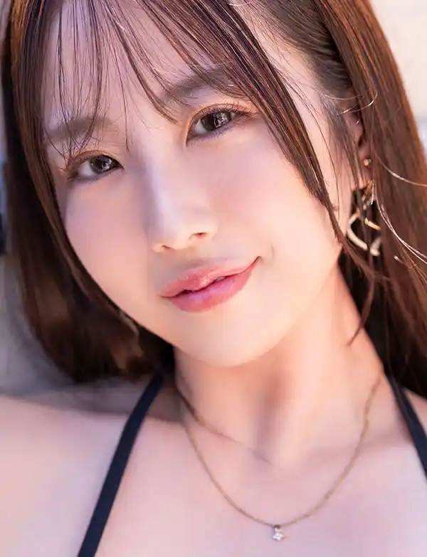 葉山美里亞