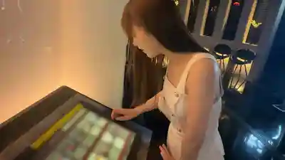 URKN-1701 超主觀視角 顏值爆表美乳翹臀姐姐的打炮自拍 只想解決性欲的的淫蕩姐姐直奔酒店 被美乳娘榨精兩發 ~ 天馬唯 的劇照12