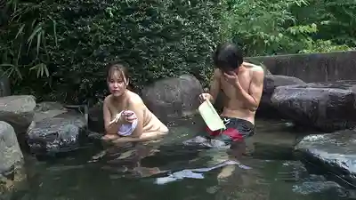 GEBB-043 巨乳女客誤入亂交OK的混浴溫泉 被溫泉癡漢狠狠幹了 4名收錄 ~ 小椋光 望月乃々 雨宮響 白雪美月 的劇照2