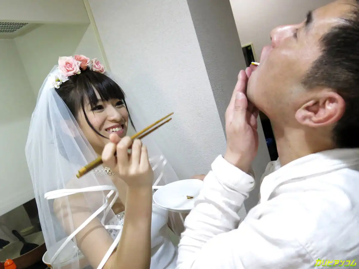 成宮琉璃第297張寫真