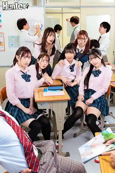 HUNTC-616 全世界只有我的雞巴能勃起！超級桃花期突入 女同學們只靠百合自嗨的時代被我終結！ ~ 綾瀨心 川上しずく 前田美波 萌波鈴 五十嵐美月的劇照15